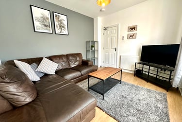 5 bed house, Jedburgh Street, Near university, Middlesbrough, TS12HX - Image 2