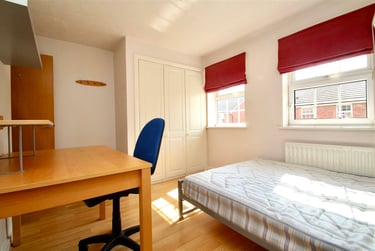 4 bed house, Moorhen Way, City Centre, Loughborough, LE113HH - Image 9