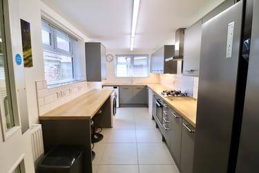 4 bed house, Oxford Street, Teeside University, Middlesbrough, TS14NN - Image 4