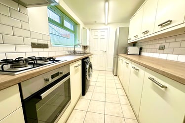 4 bed house, Oxford Street, Teeside University, Middlesbrough, TS14NN - Image 5