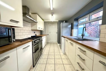 5 bed house, Jedburgh Street, Near university, Middlesbrough, TS12HX - Image 5