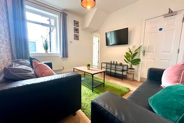 4 bed house, Clarendon Road, Teeside University, Middlesbrough, TS13DT - Image 1