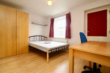 4 bed house, Moorhen Way, City Centre, Loughborough, LE113HH - Image 5