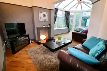 4 bed house, Beacon Road, City Centre, Loughborough, LE112BE - Image 1