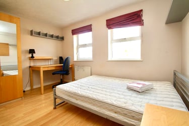 4 bed house, Moorhen Way, City Centre, Loughborough, LE113HH - Image 8
