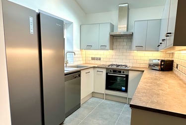 4 bed house, Oxford Street, Linthorpe Village, Middlesbrough, TS14NN - Image 3