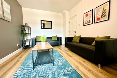 4 bed house, Oxford Street, Teeside University, Middlesbrough, TS14NN - Image 1