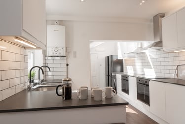 7 bed house, Bouverie Street, Near university, Chester, CH14HF - Image 1