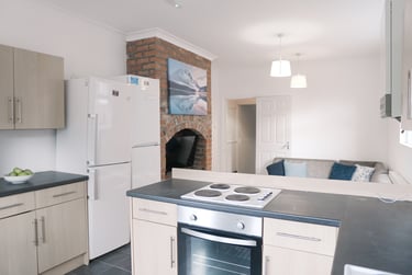 11 bed house, Brook Lane, Near university, Chester, CH12AP - Image 2