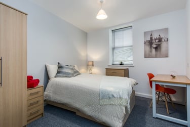 2 bed flat, Whimple Street, City Centre, Plymouth, PL12DH - Image 4