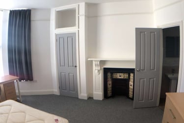 3 bed flat, Ford Park Road, Mutley, Plymouth, PL46QY - Image 4