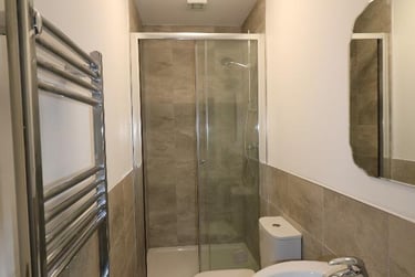 2 bed flat, Prospect Street, Greenbank, Plymouth, PL48NY - Image 4