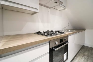 2 bed flat, Alexandra Road, Mutley, Plymouth, PL47EE - Image 4