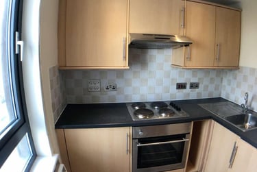 1 bed studio, Constantine Street, City Centre, Plymouth, PL48AF - Image 4