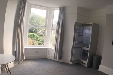 1 bed house, Ermington Terrace, Mutley, Plymouth, PL46GQ - Image 3