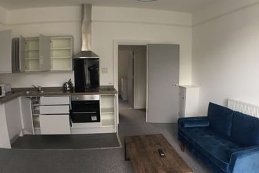 1 bed house, Ermington Terrace, Mutley, Plymouth, PL46GQ - Image 2