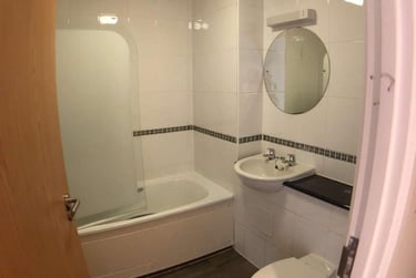 1 bed studio, Constantine Street, City Centre, Plymouth, PL48AF - Image 6