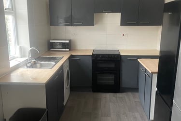 6 bed house, Salisbury Road, Wavertree, Liverpool, L151HW - Image 2