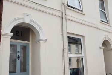 5 bed house, Marle Hill Parade, Francis Close Hall, Cheltenham, GL504LG - Image 4