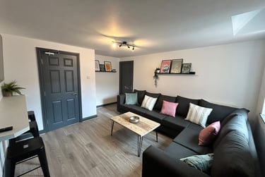 6 bed flat, Doncaster Road, Sandyford, Newcastle, NE21RB - Image 1