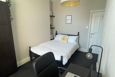 6 bed house, Oxnam Crescent, Spital Tongues, Newcastle, NE24LX - Image 12