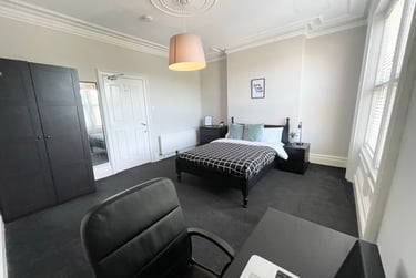 6 bed house, Oxnam Crescent, Spital Tongues, Newcastle, NE24LX - Image 5