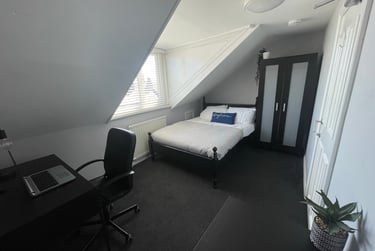 6 bed house, Oxnam Crescent, Spital Tongues, Newcastle, NE24LX - Image 6