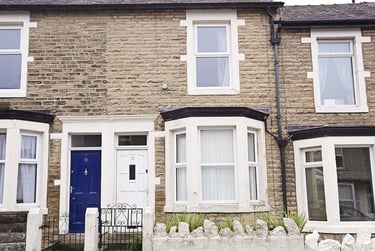 4 bed house, Avondale Road, Scotforth, Lancaster, LA14BZ - Image 1