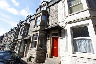 5 bed house, St. Oswald Street, City Centre, Lancaster, LA13AS - Image 1