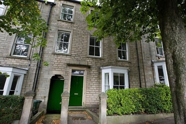 7 bed house, East Road, City Centre, Lancaster, LA13EE - Image 1