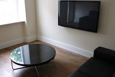 4 bed house, Gladstone Terrace, City Centre, Lancaster, LA11DW - Image 2