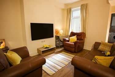 4 bed house, Railway Street, City Centre, Lancaster, LA14XA - Image 2