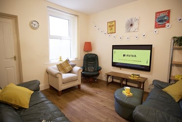 5 bed house, Ridge Street, Skerton, Lancaster, LA11EA - Image 2