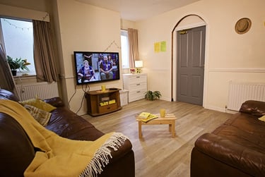 6 bed house, Bowerham Road, City Centre, Lancaster, LA14AA - Image 2