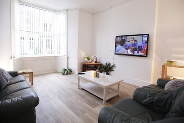 7 bed house, Regent Street, City Centre, Lancaster, LA11SQ - Image 2