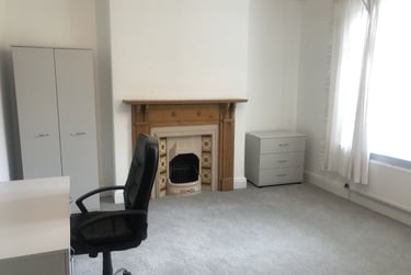 6 bed house, Dallas Road, City Centre, Lancaster, LA11TW - Image 2