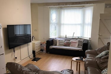 6 bed house, Dale Street, City Centre, Lancaster, LA13AP - Image 2