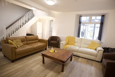 9 bed house, Westbourne Road, City Centre, Lancaster, LA15DB - Image 2