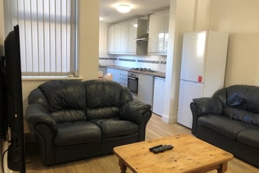 4 bed house, Kirkes Road, City Centre, Lancaster, LA13DW - Image 2