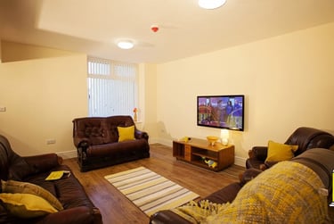 9 bed house, Westbourne Road, City Centre, Lancaster, LA15DB - Image 3