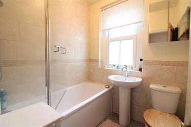 5 bed house, Golgotha Road, Scotforth, Lancaster, LA13AA - Image 4