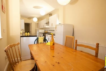 6 bed house, Dale Street, City Centre, Lancaster, LA13AP - Image 3