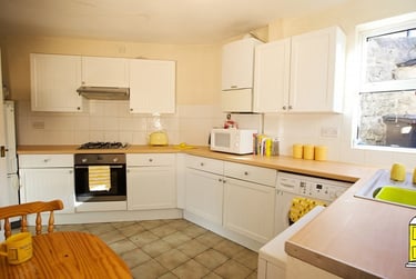 6 bed house, Gregson Road, City Centre, Lancaster, LA13DH - Image 3