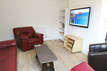 6 bed house, Lindow Square, City Centre, Lancaster, LA11SE - Image 3