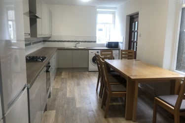 6 bed house, Dallas Road, City Centre, Lancaster, LA11TW - Image 3