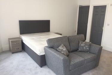 1 bed studio, Queen Square, City Centre, Lancaster, LA11RN - Image 4