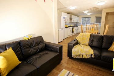 6 bed flat, Westham Street, City Centre, Lancaster, LA13AU - Image 3