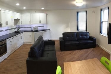 7 bed flat, Station Road, City Centre, Lancaster, LA15SJ - Image 3