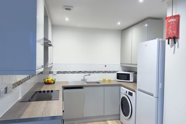 1 bed studio, Queen Square, City Centre, Lancaster, LA11RN - Image 3