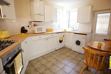 6 bed house, Gregson Road, City Centre, Lancaster, LA13DH - Image 4